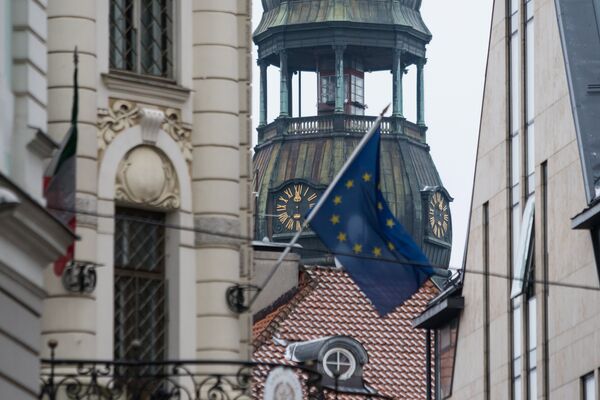 ¿Por qué destituyeron al alcalde de Riga? - Sputnik Mundo