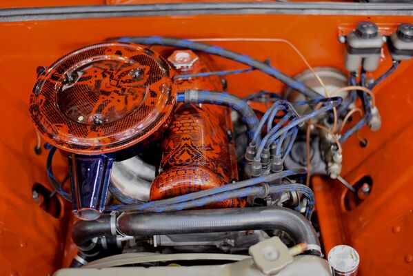 Enchúlame la máquina: estos rusos dan una nueva vida a los autos soviéticos - Sputnik Mundo