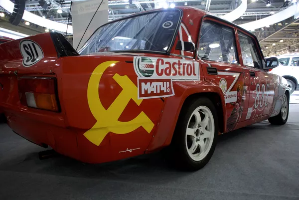 Enchúlame la máquina: estos rusos dan una nueva vida a los autos soviéticos Enchúlame la máquina: estos rusos dan una nueva vida a los autos soviéticos - Sputnik Mundo