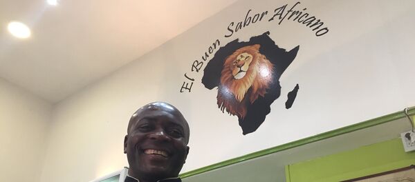 Chef Maxime Tankouo, de El Buen Sabor Africano, restaurante camerunés en Buenos Aires - Sputnik Mundo