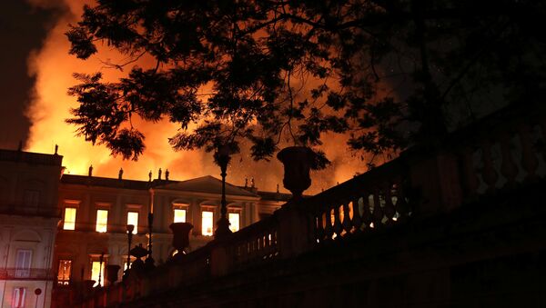 Incendio en el Museo Nacional de Río de Janeiro - Sputnik Mundo