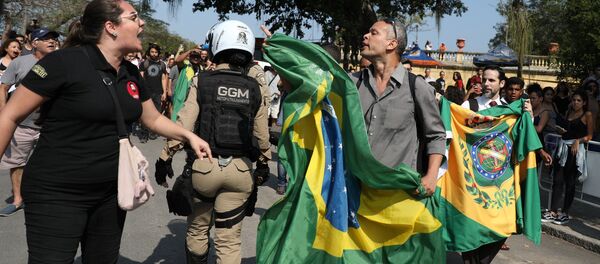 Protesta en Río de Janeiro tras incendio del Museo Nacional - Sputnik Mundo