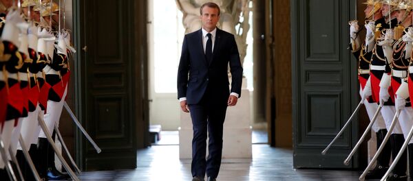 Emmanuel Macron, presidente francés - Sputnik Mundo