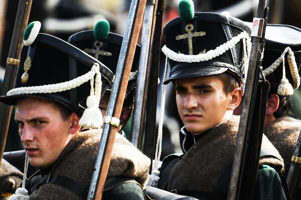 La batalla de Borodinó se reanuda cerca de Moscú - Sputnik Mundo