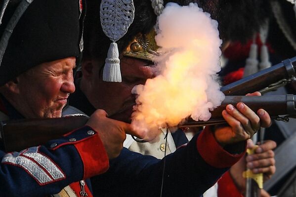 La batalla de Borodinó se reanuda cerca de Moscú - Sputnik Mundo