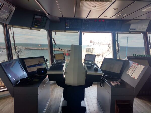 Vista desde la sala de comandos del buque noruego que buscará al Ara San Juan, desaparecido en noviembre de 2017 Vista desde la sala de comandos del buque noruego que buscará al Ara San Juan, desaparecido en noviembre de 2017 - Sputnik Mundo