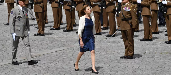 Florence Parly, ministra de Defensa de Francia Florence Parly, ministra de Defensa de Francia - Sputnik Mundo