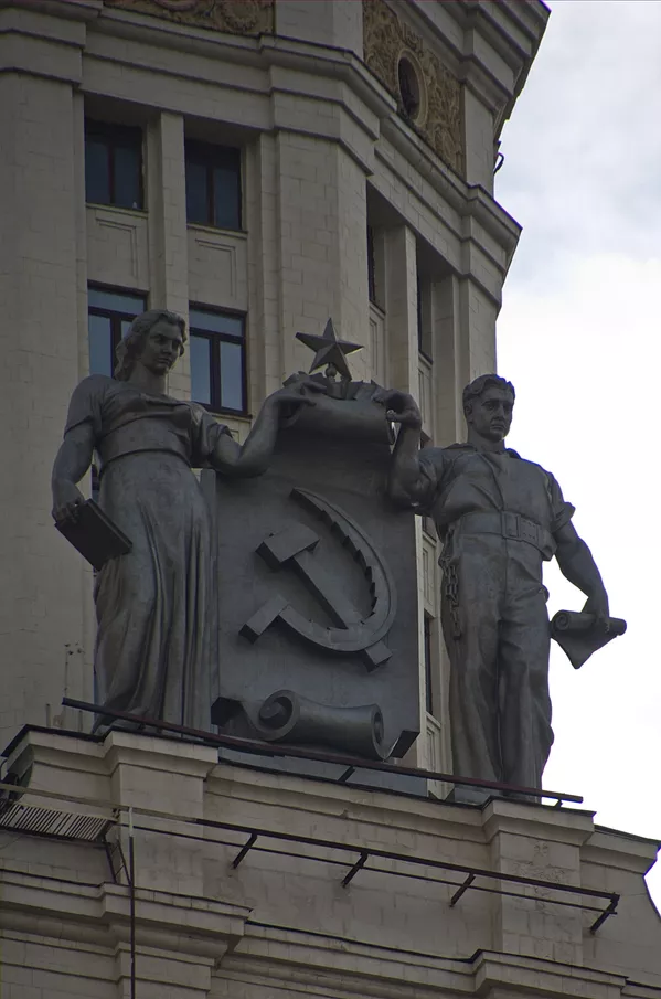 Las siete hermanas' de piedra: la tarjeta de visita de Moscú Las siete hermanas' de piedra: la tarjeta de visita de Moscú - Sputnik Mundo