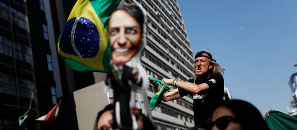 Partidarios del candidato Jair Bolsonaro - Sputnik Mundo