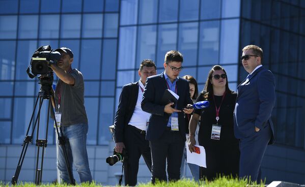 El Foro Económico Oriental, sin corbata: caviar y hospitalidad rusa - Sputnik Mundo