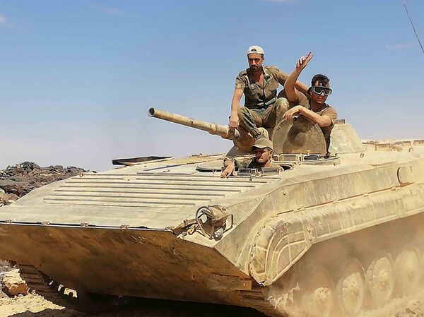 Efectivos del Ejército Árabe Sirio - Sputnik Mundo