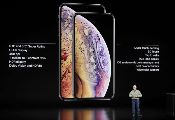 Igual, pero diferente: así son los nuevos iPhone - Sputnik Mundo