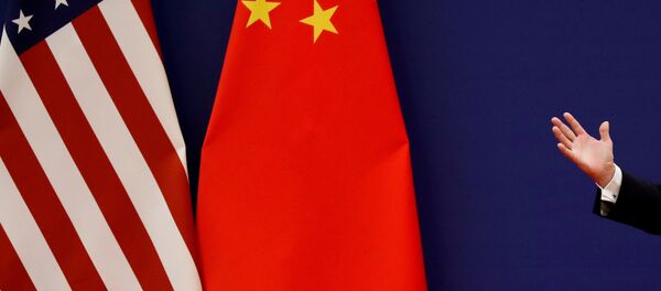 Banderas de EEUU y China - Sputnik Mundo