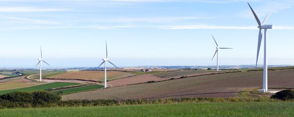 Unos molinos de viento (imagen referencial) - Sputnik Mundo