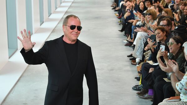 Michael Kors, diseñador estadounidense, en la semana de la moda en la ciudad de Nueva York - Sputnik Mundo