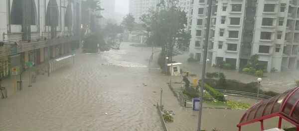 Una zona inundada después del tifón Mangkhut en Hong Kong - Sputnik Mundo