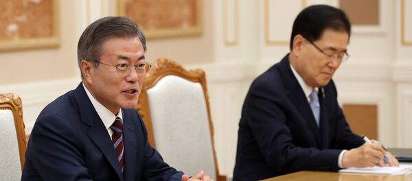 Moon Jae-in, el presidente de Corea del Sur, durante las negociaciones con Kim Jong-un, el líder de Corea del Norte Moon Jae-in, el presidente de Corea del Sur, durante las negociaciones con Kim Jong-un, el líder de Corea del Norte - Sputnik Mundo