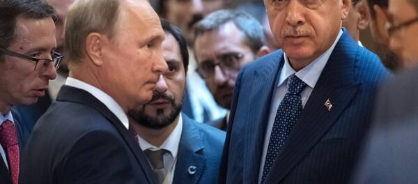 Presidente de Rusia, Vladímir Putin, y presidente de Turquía, Recep Tayyip Erdogan - Sputnik Mundo
