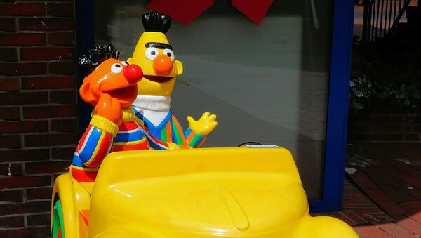 Beto y Enrique (también conocidos como Blas y Epi o Bert y Ernie) de Plaza Sésamo - Sputnik Mundo