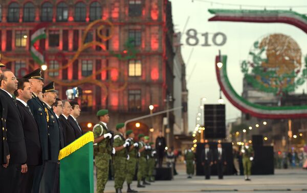 Ceremonia en memoria de las personas que perdieron la vida en el sismo de 1985 - Sputnik Mundo