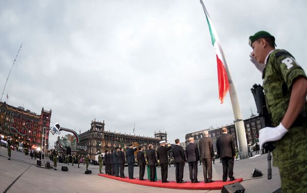 Ceremonia en memoria de las personas que perdieron la vida en el sismo de 1985 - Sputnik Mundo