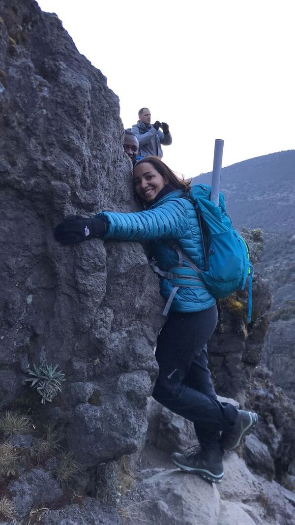 Joloud Fadhli durante la escalada del Kilimanjaro - Sputnik Mundo