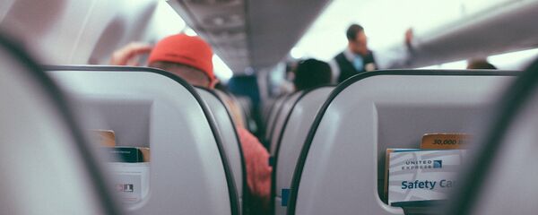 Cabina de un avión (imagen referencial) - Sputnik Mundo