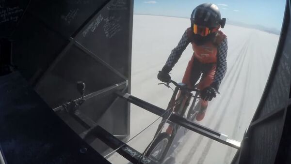 Récord mundial de Denise Mueller-Korenek - Sputnik Mundo