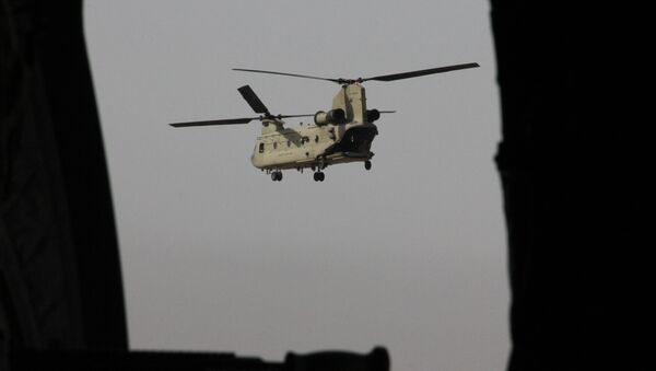 Un helicóptero Chinook (imagen referencial) - Sputnik Mundo