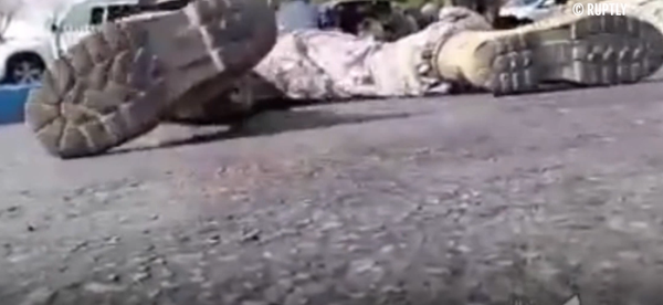 Así se vivió el sangriento atentado de Juzestán durante un desfile militar en Irán - Sputnik Mundo