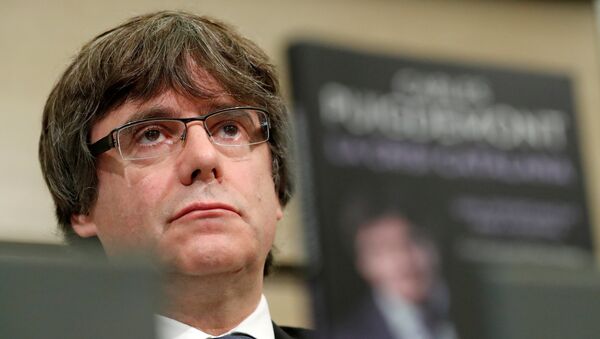 Carles Puigdemont, expresidente catalán - Sputnik Mundo