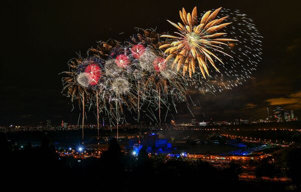 Así fue la ceremonia de clausura del festival Círculo de Luz en Moscú - Sputnik Mundo
