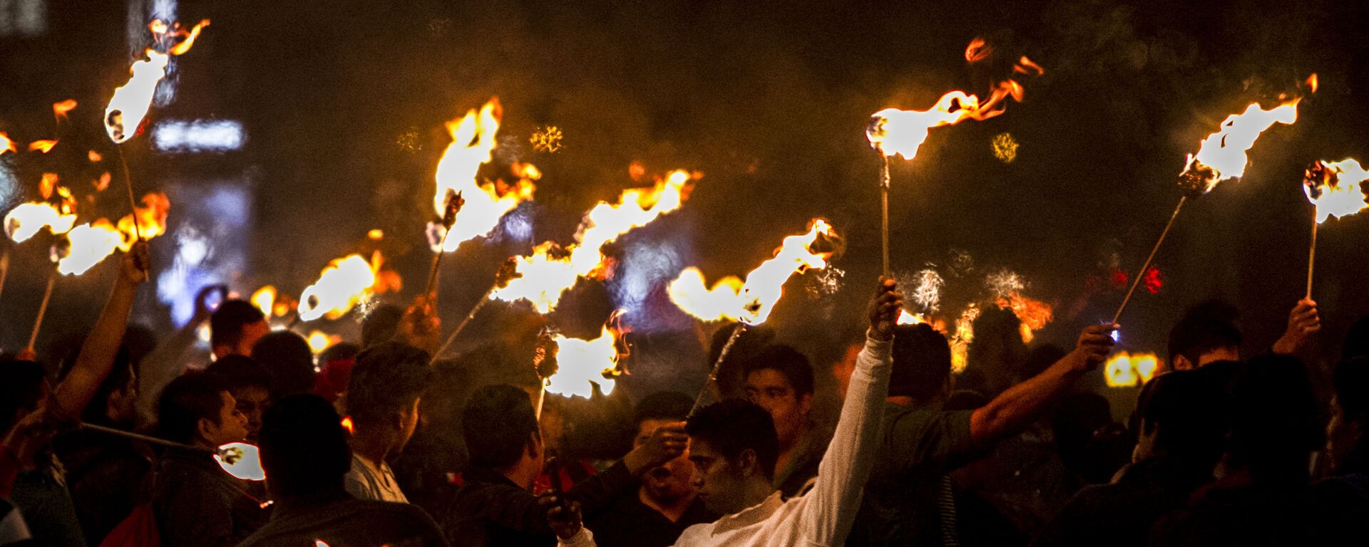 Manifestación para exigir justicia a cuatro años de la desaparición forzada de 43 estudiantes de Ayotzinapa - Sputnik Mundo, 1920, 27.09.2018