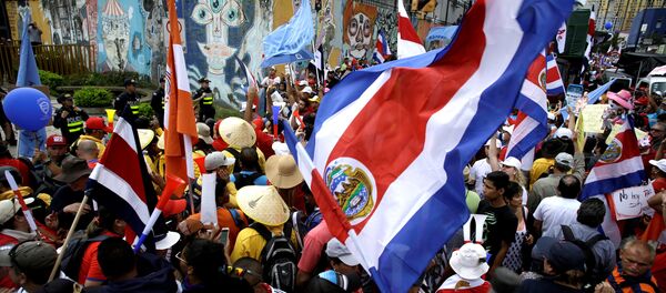 Las protestas de los empleados del sector público en Costa Rica - Sputnik Mundo