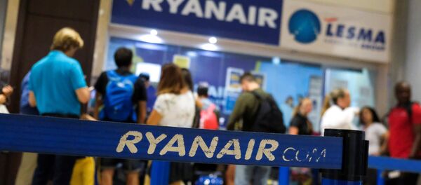 Los pasajeros de Ryanair - Sputnik Mundo