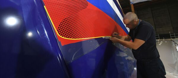 Así cobran vida los aviones Sukhoi SuperJet 100 de Aeroflot - Sputnik Mundo