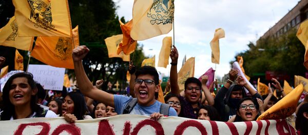 Manifestación en memoria de la masacre de Tlatelolco - Sputnik Mundo