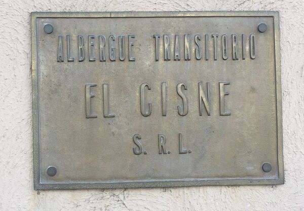 Placa de Albergue Transitorio en Buenos Aires, Argentina - Sputnik Mundo