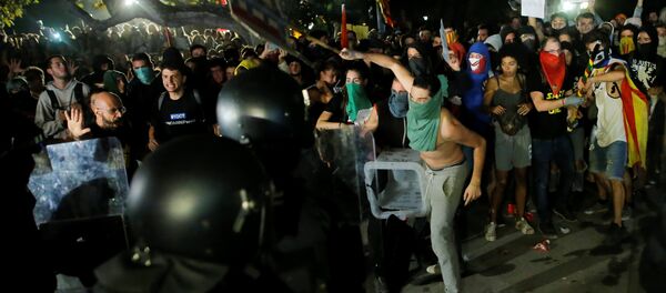 Manifestantes en Barcelona - Sputnik Mundo