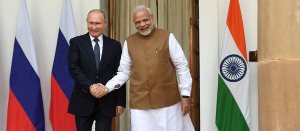 Presidente de Rusia, Vladímir Putin, y primer ministro indio, Narendra Modi - Sputnik Mundo