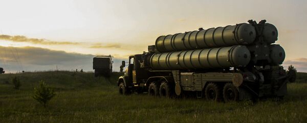 Sistema de defensa antimisiles S-300 - Sputnik Mundo