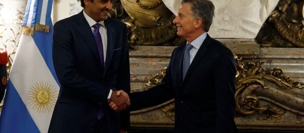 El emir de Catar, Tamim bin Hamad Thani, y el presidente de Argentina, Mauricio Macri - Sputnik Mundo
