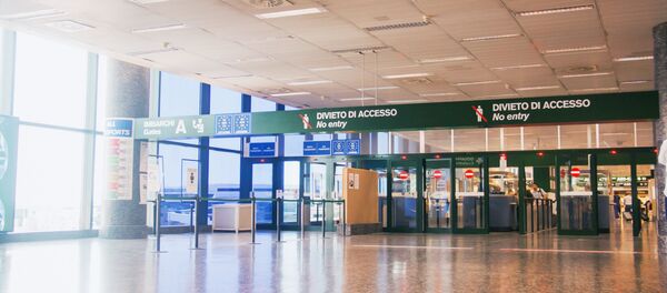 El aeropuerto Fiumicino en Italia El aeropuerto Fiumicino en Italia - Sputnik Mundo