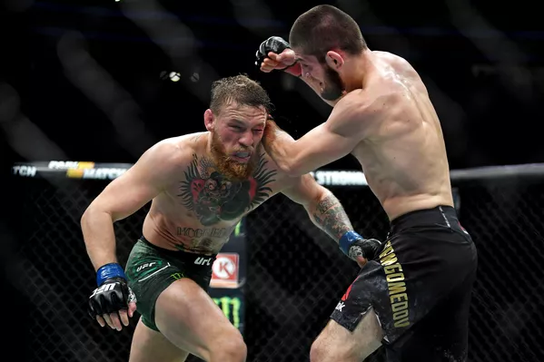 Las mejores imágenes del combate entre MCGregor y Khabib - Sputnik Mundo