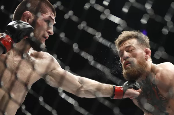Las mejores imágenes del combate entre MCGregor y Khabib - Sputnik Mundo