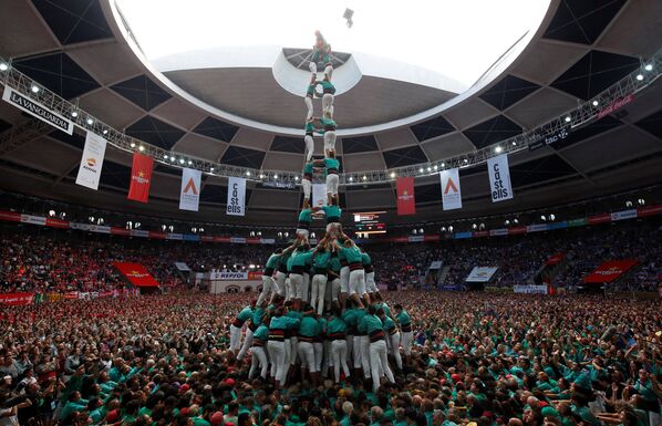 Así son los 'castellers': las pirámides humanas de Cataluña - Sputnik Mundo
