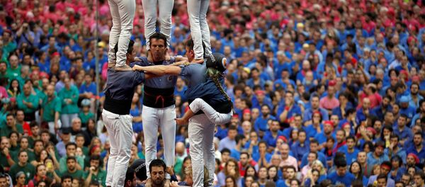 Así son los 'castellers': las pirámides humanas de Cataluña - Sputnik Mundo