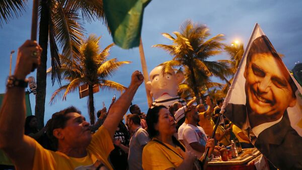 Segidores del ultraderechista Jair Bolsonaro - Sputnik Mundo