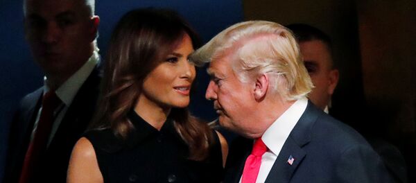 Donald y Melania Trump - Sputnik Mundo