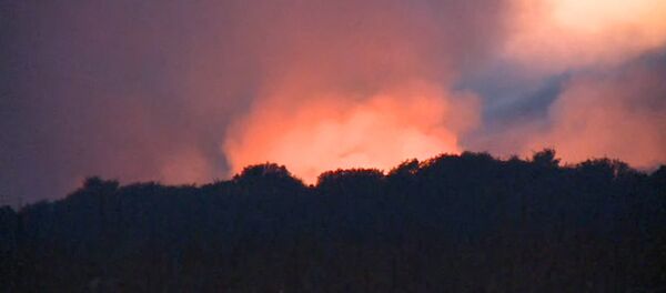 El arsenal ucraniano en Chernígov sigue en llamas - Sputnik Mundo